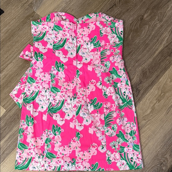 Lilly Pulitzer Strapless Pink Dress with Green Floral Design - Picture 4 of 4